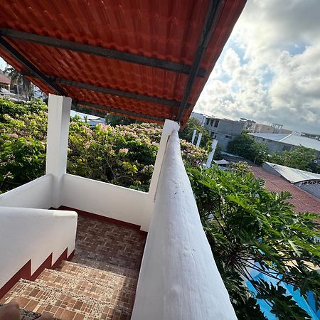 The Galapagos Pearl B&B Puerto Ayora  Exteriör bild