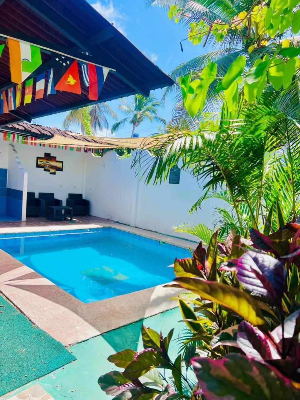 The Galapagos Pearl B&B Puerto Ayora  Exteriör bild